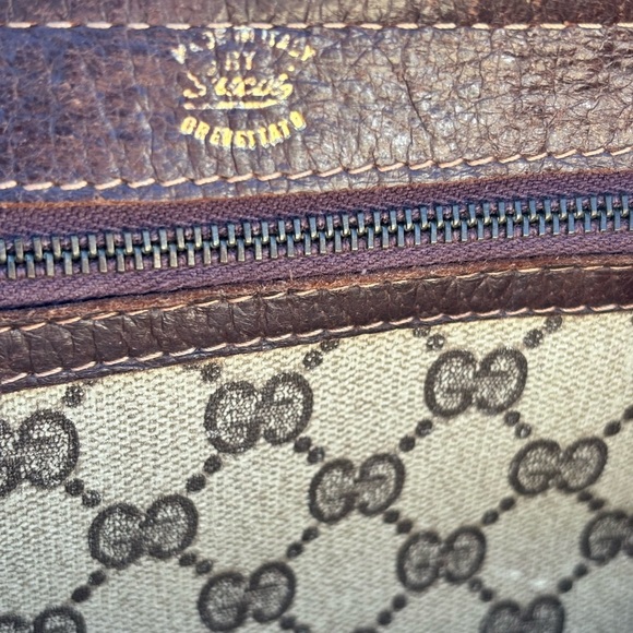 Rare Vintage Gucci monogram travel tote- EVC

“One of one. Will not relist.” - Picture 11 of 17